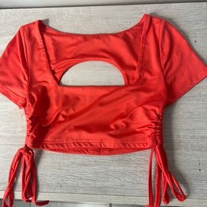 red crop top tee